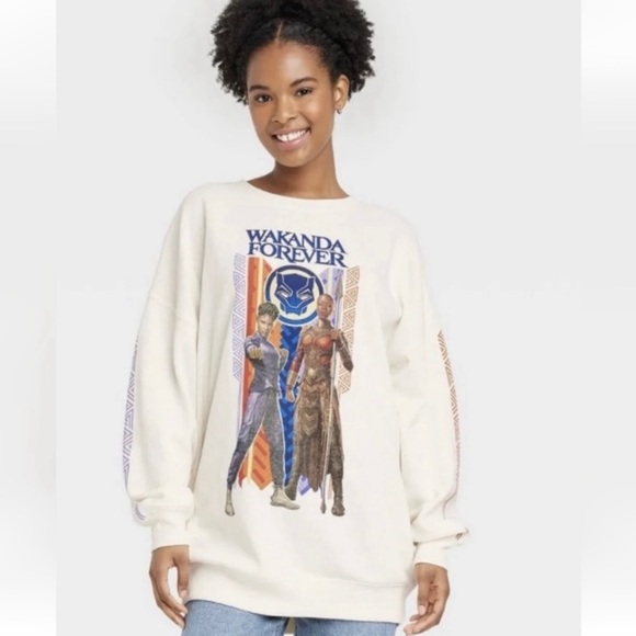 Black Panther Tops - 56. XS NEW Marvel Black Panther Wakanda Forever Pullover Sweatshirt